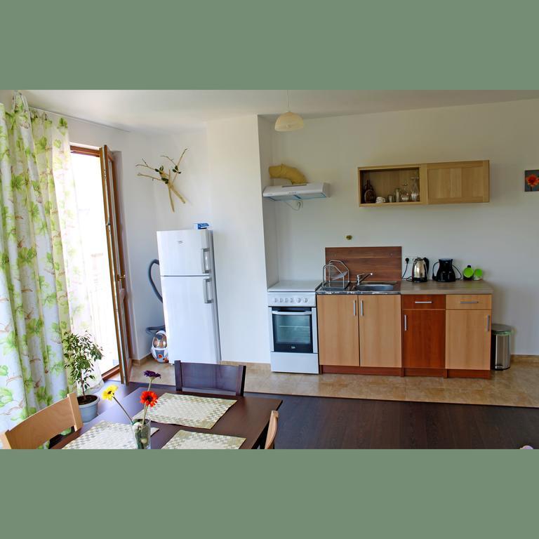 Flora Apartment Centrum Sofia Bilik gambar