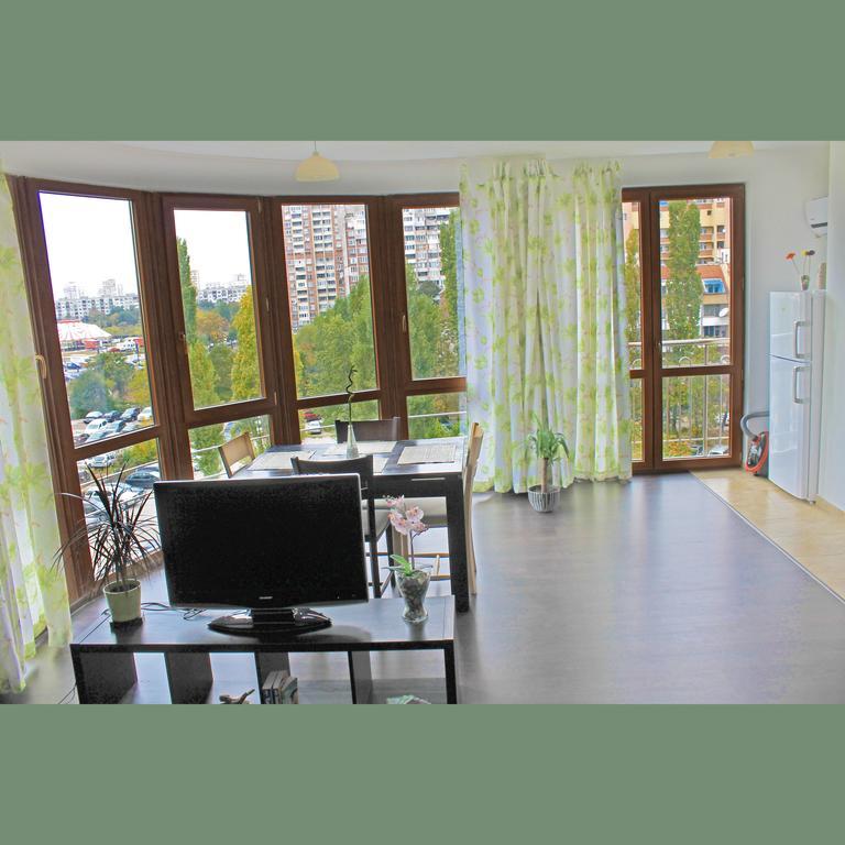 Flora Apartment Centrum Sofia Bilik gambar