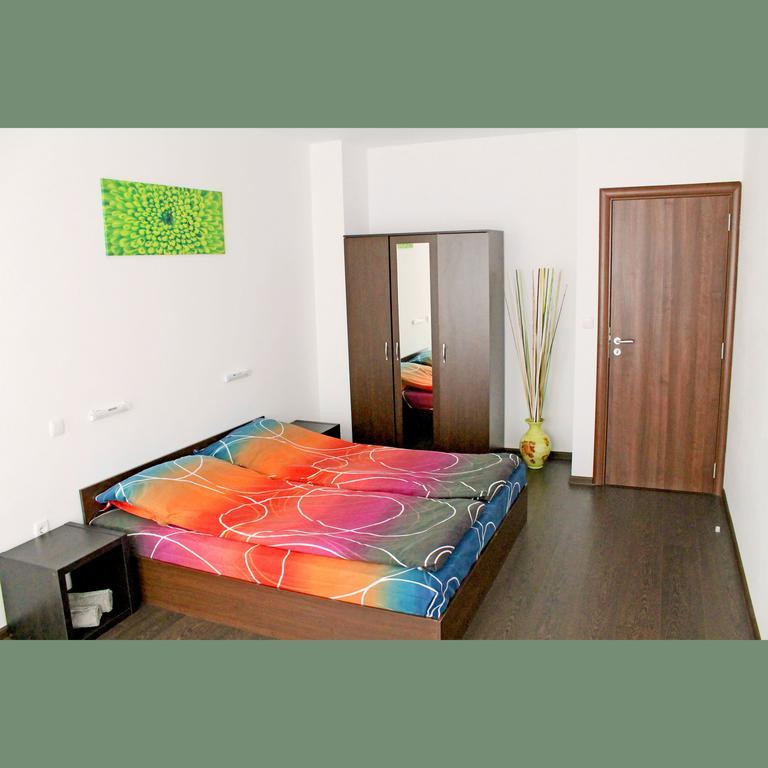 Flora Apartment Centrum Sofia Luaran gambar