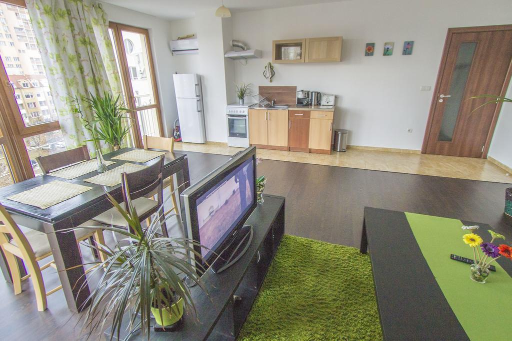 Flora Apartment Centrum Sofia Luaran gambar